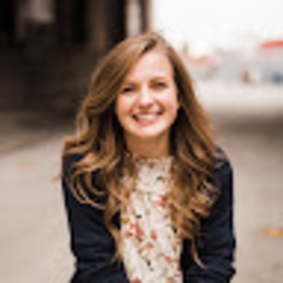 Meet your Posher, Bridget - Picture 1 of 1